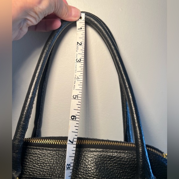 L Credi black pebbled leather made in Italy bag. See measurement in photos. - Picture 4 of 10